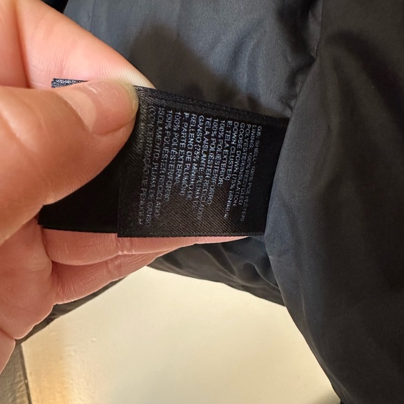 The north face puffer jacket 700 - Picture 9 of 9